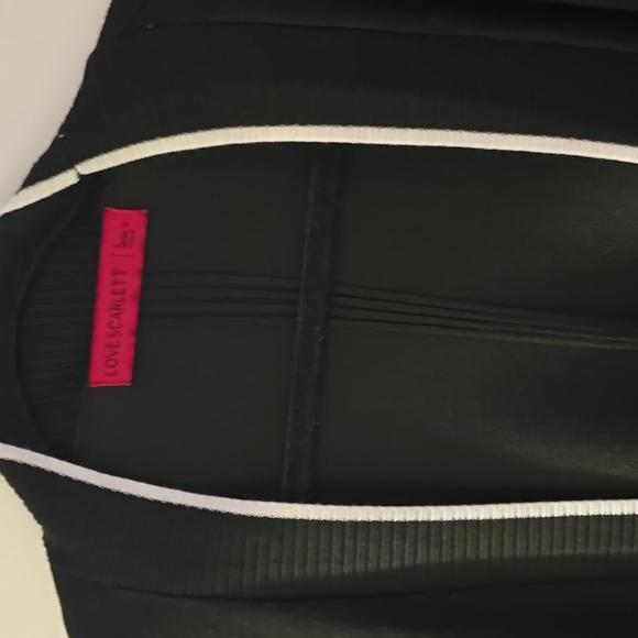 Love Scarlett Cardigan - Picture 2 of 3